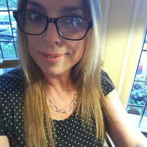 Meet your Posher, Leah